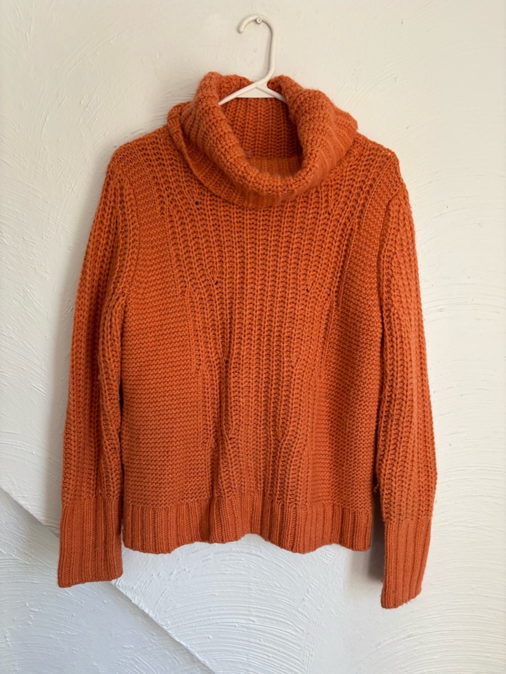 Banana Republic Burnt Orange Turtleneck Sweater Size M Petit